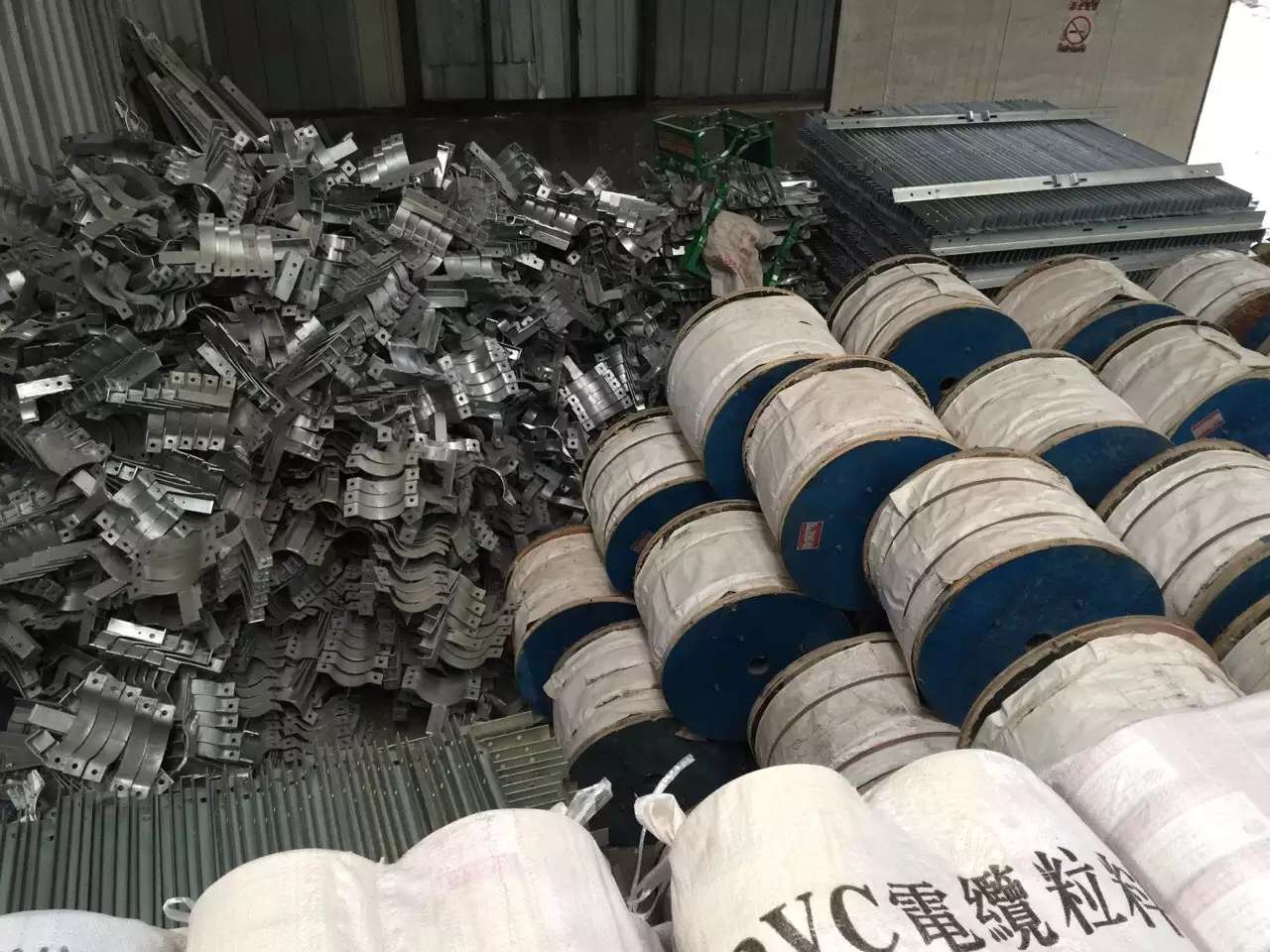 其他金具类白色 其他金具类白色